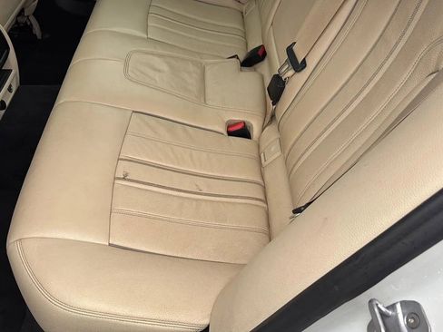 Used 2019 BMW 530i 530i Sedan 4D w/ Convenience Package image 23