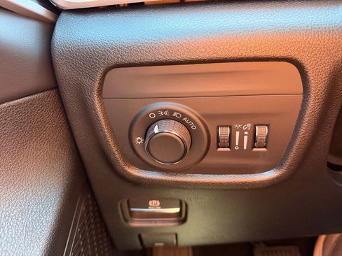 New 2026 Jeep Grand Cherokee L 4WD image 18