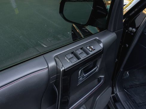Certified 2024 Toyota 4Runner TRD Off-Road Premium w/ Moonroof Package AWD/4WD image 9