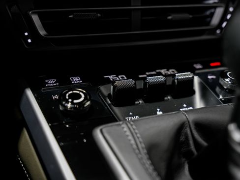 Used 2021 Porsche 911 Carrera S image 17