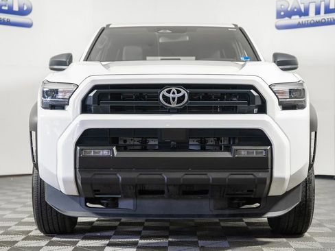 Certified 2025 Toyota 4Runner SR5 image 2