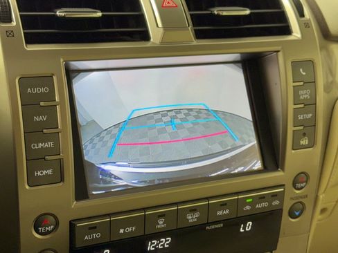 Used 2019 Lexus GX 460 Premium AWD/4WD image 24