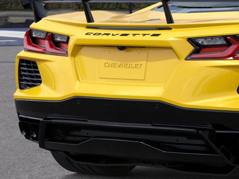 New 2026 Chevrolet Corvette 2LT image 38