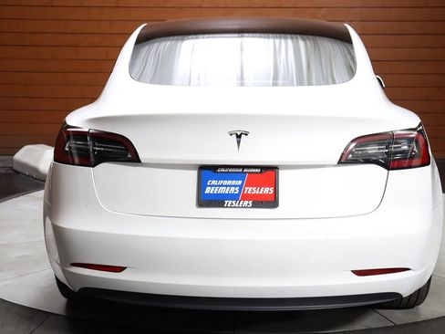 Used 2023 Tesla Model 3 Standard Range image 46