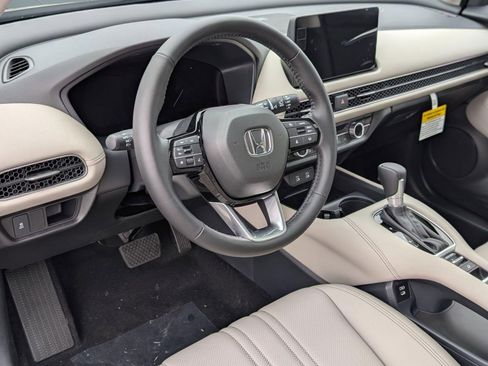 New 2026 Honda HR-V EX-L image 4