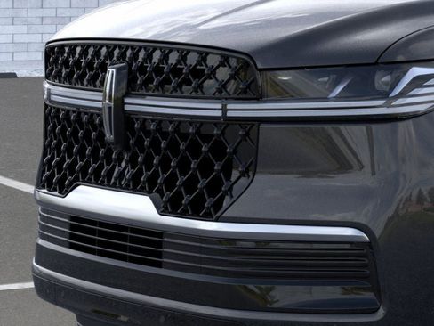 New 2026 Lincoln Navigator L Reserve image 17