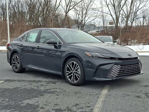 New 2026 Toyota Camry XLE image 3