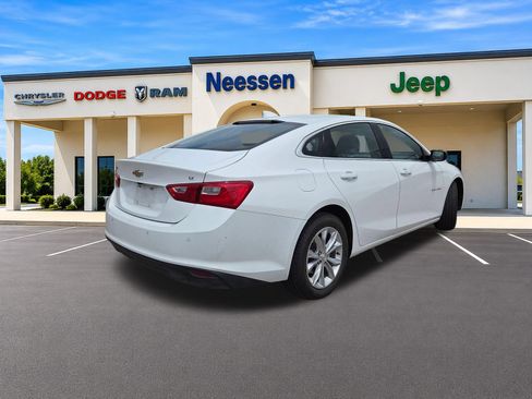 Used 2024 Chevrolet Malibu LT FWD image 7