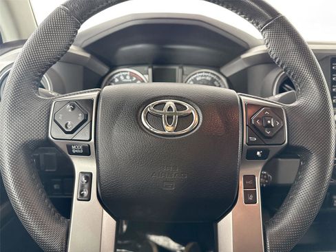 Certified 2022 Toyota Tacoma SR5 w/ Technology Package image 15