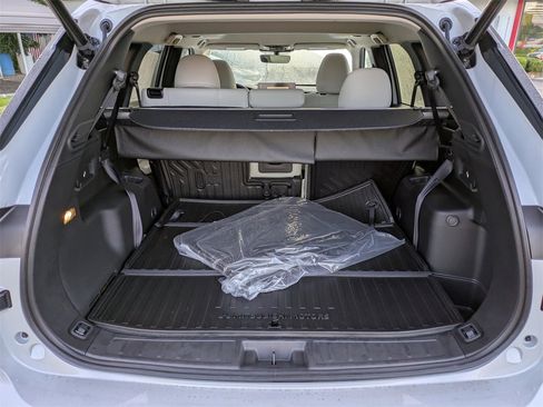 New 2025 Mitsubishi Outlander SE image 13