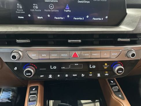 Used 2024 Kia Telluride EX X-Line AWD/4WD image 21