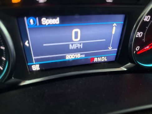 Used 2024 Chevrolet Equinox LS w/ LS Convenience Package FWD image 20