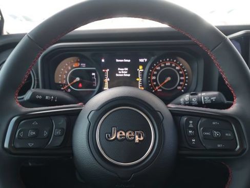 Used 2024 Jeep Wrangler Unlimited Rubicon w/ Technology Group AWD/4WD image 14