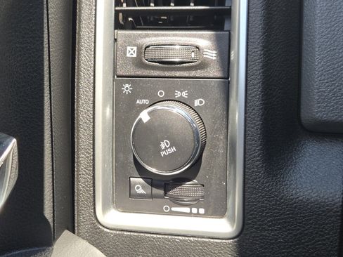 Used 2019 RAM 1500 Lone Star image 23