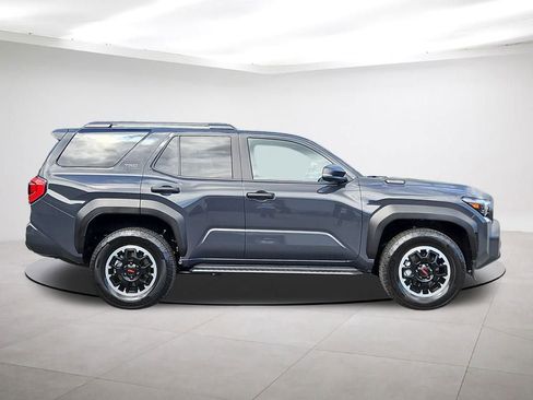 Used 2025 Toyota 4Runner TRD Off-Road Premium image 8