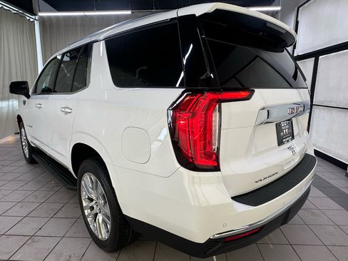Certified 2021 GMC Yukon SLT w/ SLT Luxury Plus Package AWD/4WD image 11