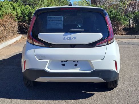 Used 2023 Kia Soul LX FWD image 6