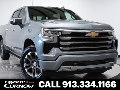 Used 2025 Chevrolet Silverado 1500 High Country w/ Technology Package AWD/4WD image 1