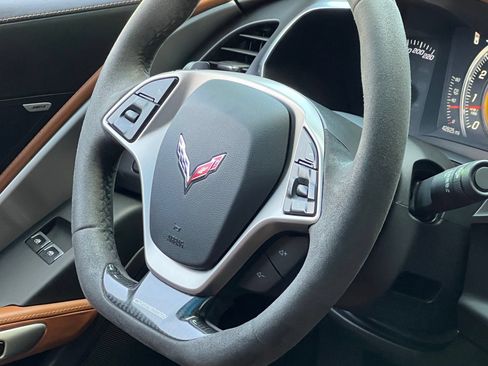 Used 2016 Chevrolet Corvette Z06 w/ 3LZ Preferred Equipment Group RWD image 40