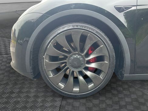 Used 2022 Tesla Model Y Performance AWD/4WD image 14
