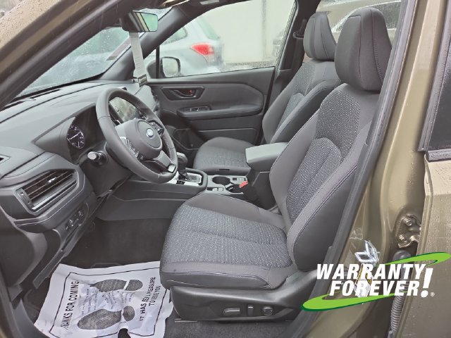 Used 2025 Subaru Forester Premium AWD/4WD image 14