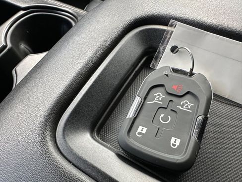 Used 2018 Chevrolet Tahoe LT w/ Luxury Package image 28