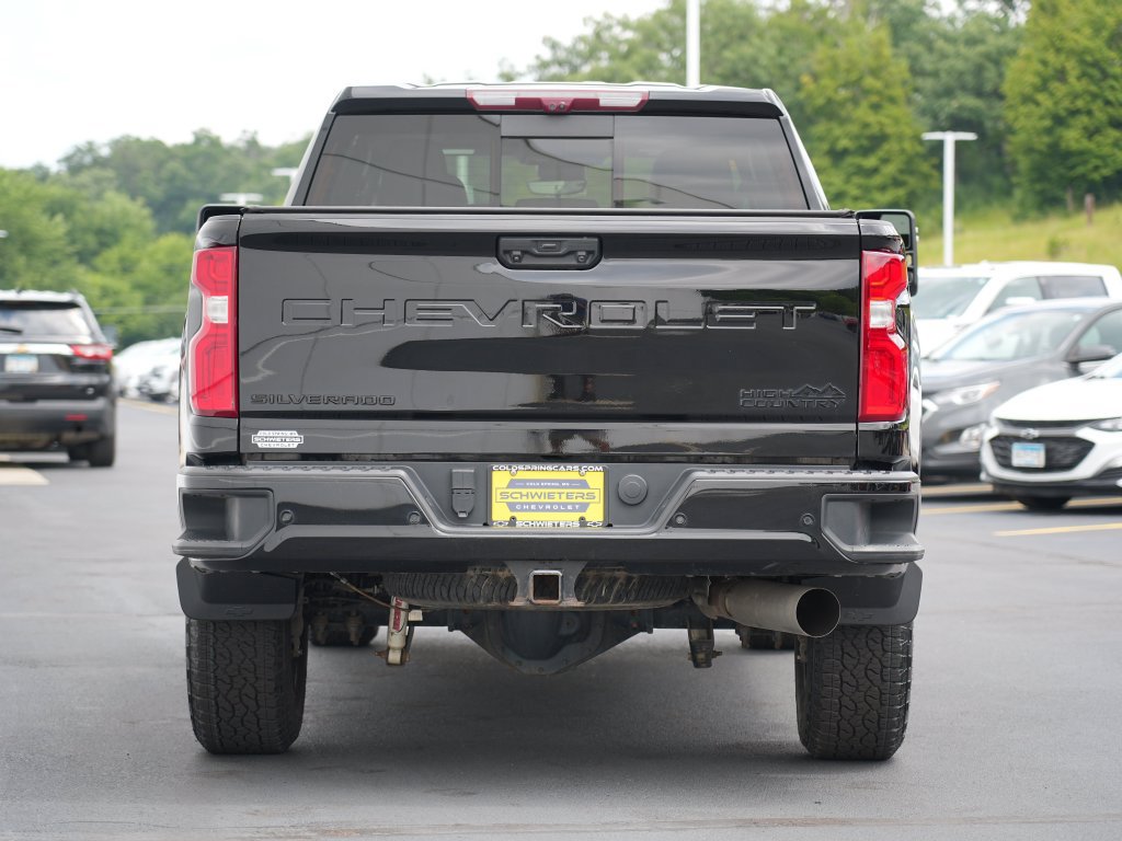 Certified 2024 Chevrolet Silverado 3500 High Country w/ High Country Premium Package AWD/4WD image 4