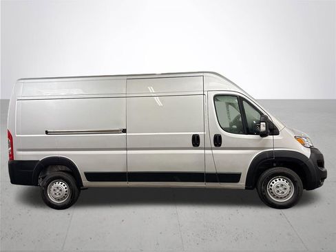 New 2026 RAM ProMaster 2500 w/ Premium Convenience Group FWD image 5