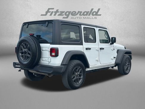 Used 2024 Jeep Wrangler Sport S image 5