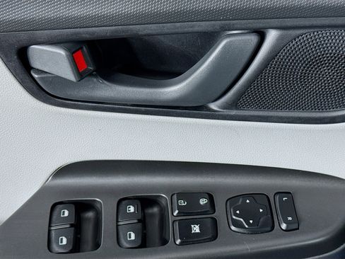 Used 2022 Hyundai Kona SEL image 23