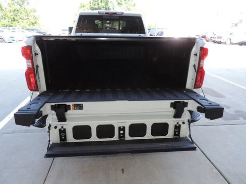 Certified 2024 Chevrolet Silverado 2500 High Country w/ High Country Premium Package AWD/4WD image 25
