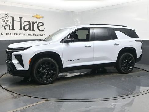 New 2026 Chevrolet Traverse RS w/ LPO, Floor Liner Package image 11