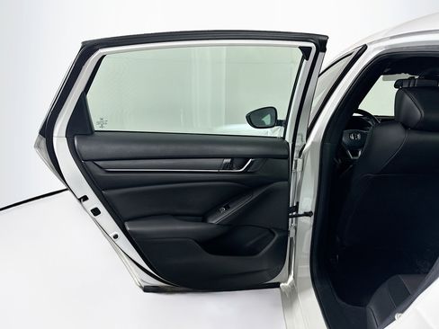 Used 2020 Honda Accord Sport image 25
