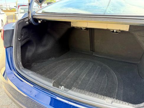 Used 2013 Hyundai Elantra SE image 30