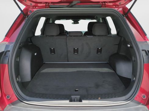 Used 2025 Chevrolet Equinox LT image 12