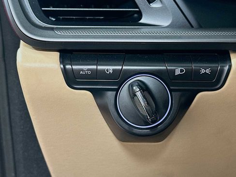 Certified 2022 Porsche 911 Carrera 4S image 13