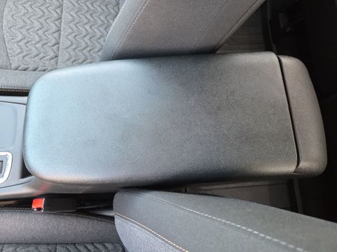 Used 2024 Chevrolet Equinox LT w/ LPO, Floor Liner Package FWD image 20