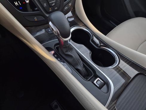 Certified 2019 Buick Envision Essence image 30