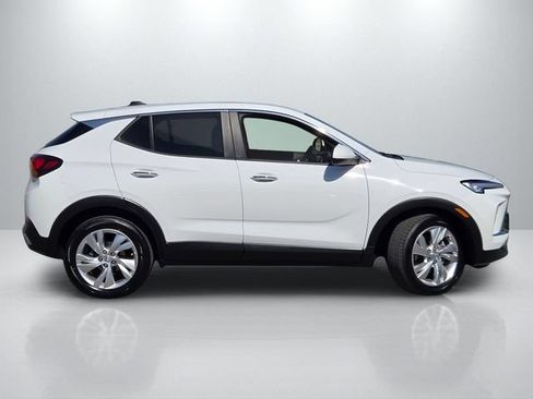 Used 2025 Buick Encore GX Preferred FWD image 3