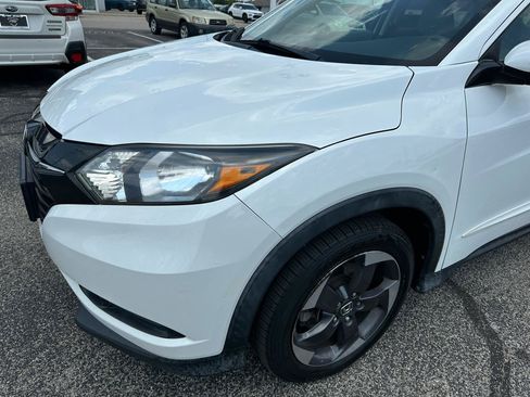 Used 2018 Honda HR-V EX-L image 11