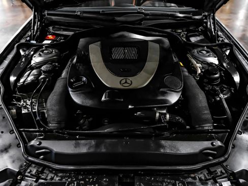 Used 2011 Mercedes-Benz SL 550 w/ Premium I Pkg image 34