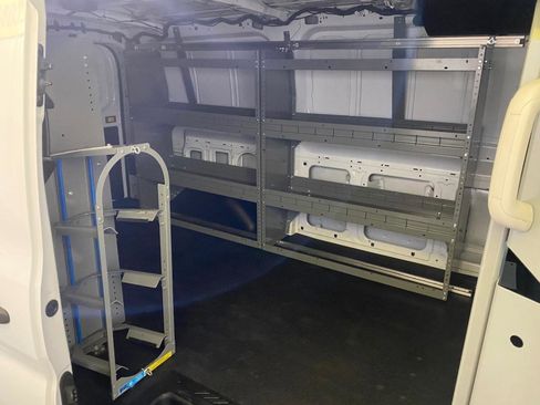 Used 2022 Ford Transit 250 Low Roof AWD image 19