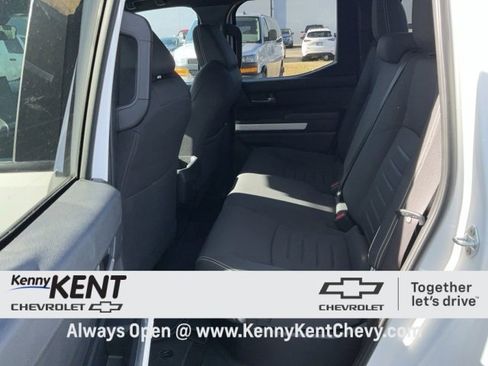 Used 2024 Toyota Tacoma TRD Off-Road image 20