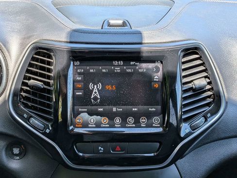 Used 2019 Jeep Cherokee Limited AWD/4WD image 20