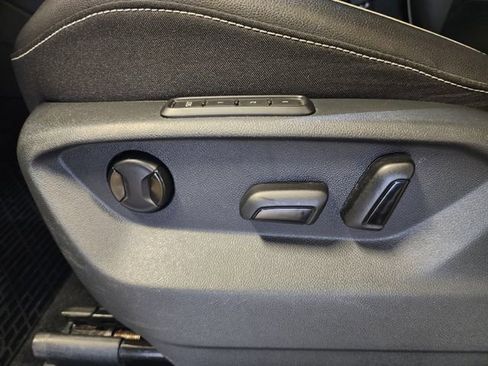 Used 2022 Volkswagen Tiguan SEL R-Line image 14