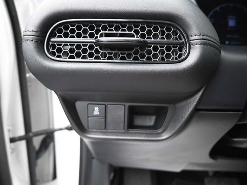Used 2024 Honda HR-V LX image 10