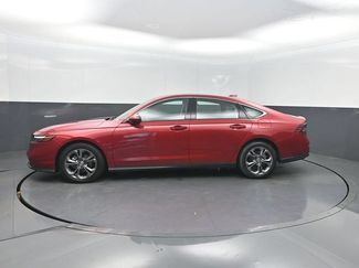 Used 2023 Honda Accord EX video 3