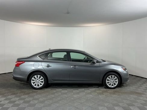 Used 2017 Nissan Sentra SV FWD image 4