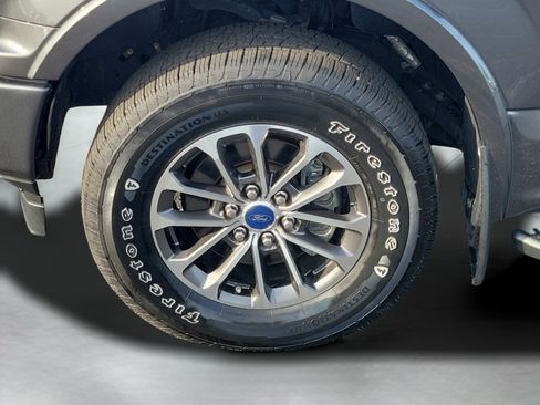 Used 2019 Ford F150 XLT w/ Equipment Group 302A Luxury AWD/4WD image 30