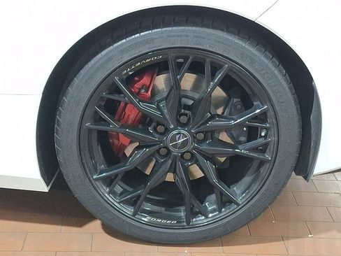 Used 2023 Chevrolet Corvette Stingray Premium Cpe w/ Z51 Performance Package RWD image 7